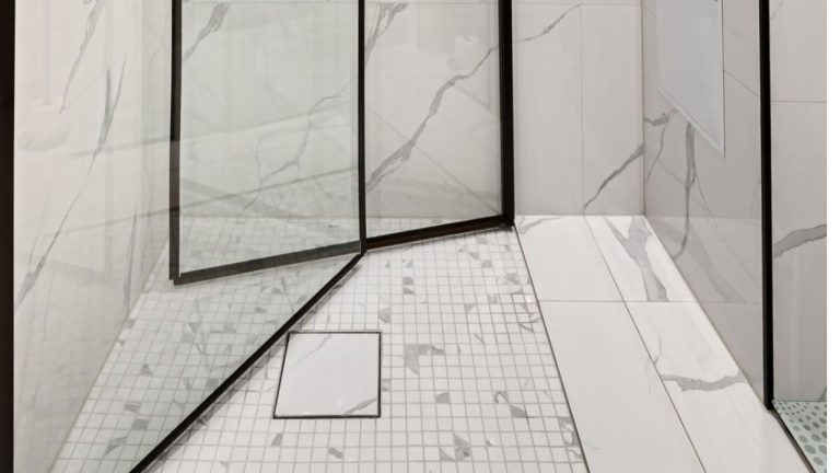Receveurs de douche à éviter